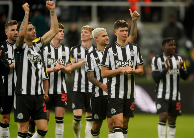newcastle-uniteds-players-celebrate-after-the-premier-league-match-at-st-james-park-newcastle-upon-tyne-picture-date-saturday-november-25-2023