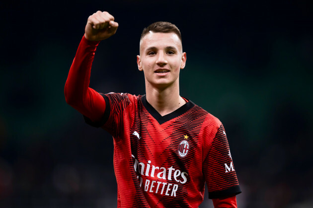 Milan-Italie-25-novembre-2023-Francesco-Camarda-AC Milan-célèbre-la-victoire-en-finale-de-la-série-italienne-un-match-entre-AC-Milan-et-ACF-Fiorentina -Crédit-Nicolo-Camboalami -Actualités en direct