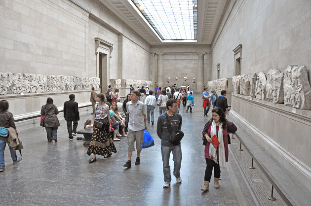 visitors-to-the-british-museum-view-the-elgin-marbles-london-uk