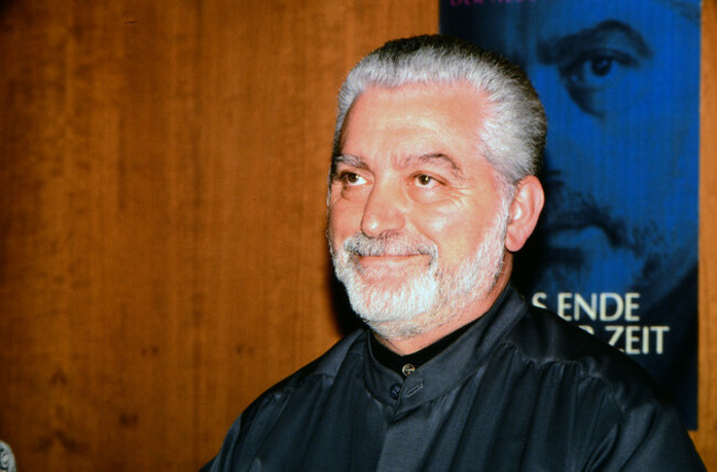 rabanne-paco-18-2-1934-spanish-fashion-designer-portrait-during-an-interview-munich-16-3-1994