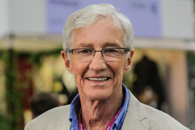 chelsea-london-uk-23rd-may-2022-presenter-and-broadcaster-paul-ogrady-mbe-looks-around-the-show-chelsea-flower-show-press-day-previews-the-show-which-returns-to-the-royal-hospital-chelsea-and