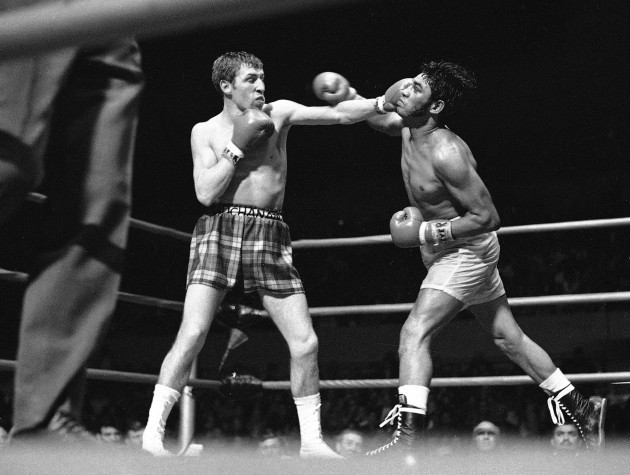 british-boxer-ken-buchanan-left-fights-against-mexican-boxer-ruben-navarro-during-their-championship-fight-at-the-los-angeles-memorial-sports-arena-feb-13-1971-ap-photo