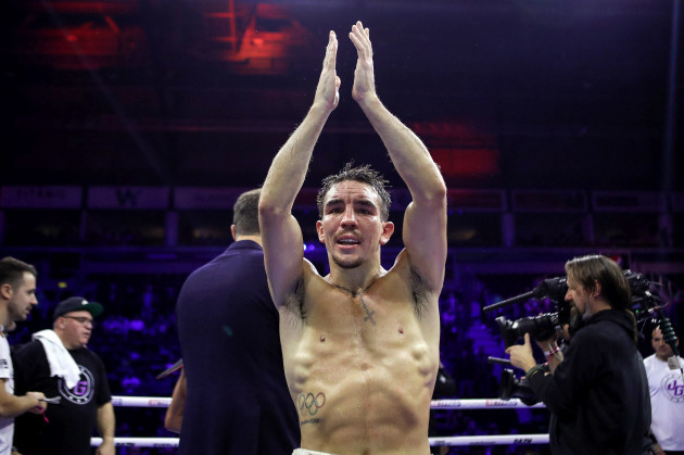 michael-conlan-applauds-the-fans-after-the-fight
