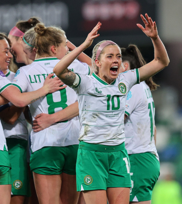 denise-osullivan-encourages-the-fans-as-louise-quinn-celebrates-scoring-her-sides-fifth-goal-with-teammates