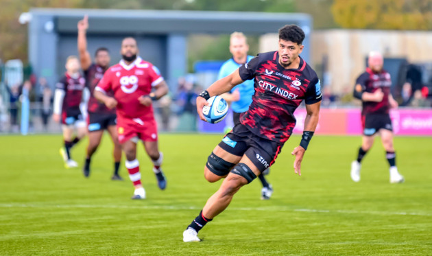 london-uk-30th-october-2022-theo-mcfarland-of-saracens-drives-forward-with-the-ball-during-the-gallagher-premiership-rugby-match-between-saracens-and-sale-sharks-at-the-allianz-park-london-engla