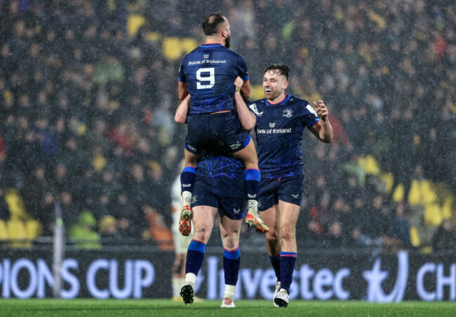 ciaran-frawley-celebrates-kicking-a-late-penalty-with-jamison-gibson-park-and-hugo-keenan