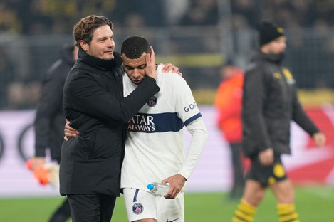 PSG squeezes into Champions League knockout stage with 1-1 draw at Borussia  Dortmund