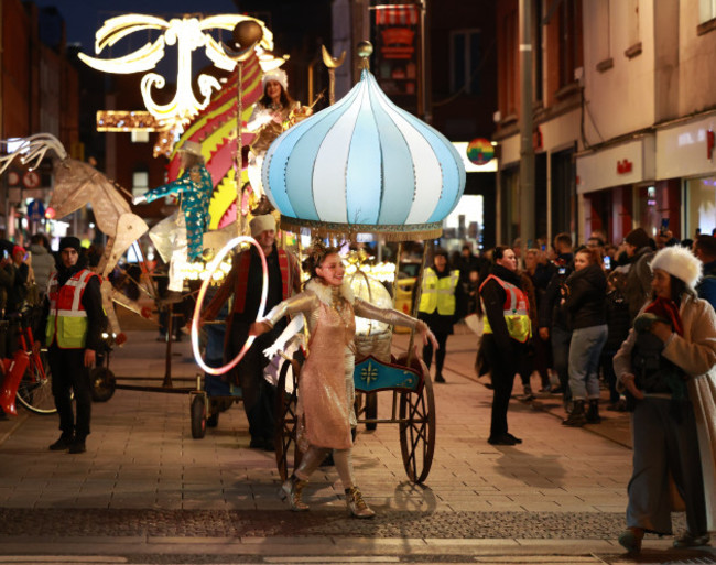 dublin lights 03_90695419