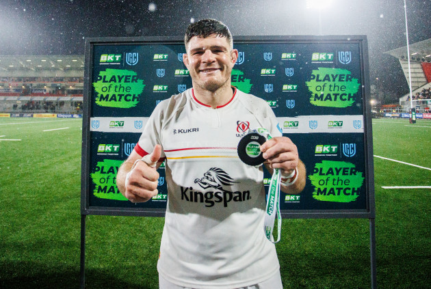 dave-ewers-is-awarded-the-bkt-player-of-the-match-award