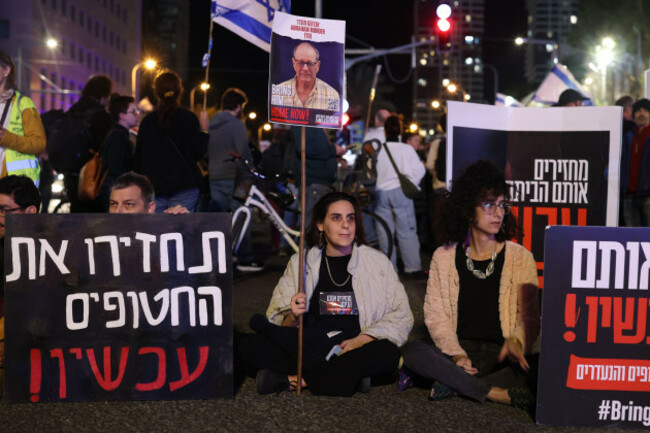 15-december-2023-israel-tel-aviv-israelis-take-part-in-a-protest-following-the-israeli-military-news-of-3-hostages-killed-in-gaza-by-friendly-fire-israeli-soldiers-accidentally-killed-three-hostag