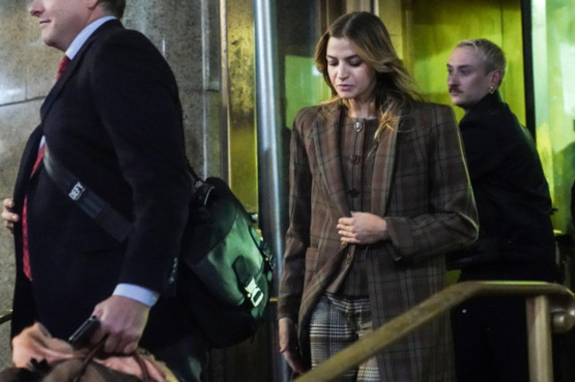 grace-jabbari-center-the-accuser-in-the-assault-case-against-jonathan-majors-leaves-court-after-giving-testimony-tuesday-dec-5-2023-in-new-york-ap-photobebeto-matthews