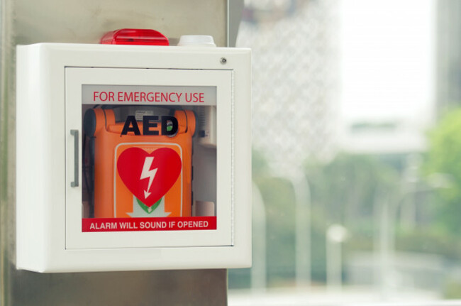 generalviewofalifesavingdefibrillator-portableautomatedexternal