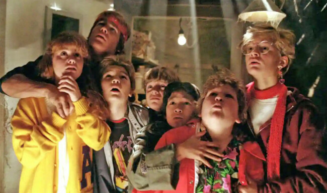 the-goonies-1985-warner-bros-film-directed-by-richard-donner