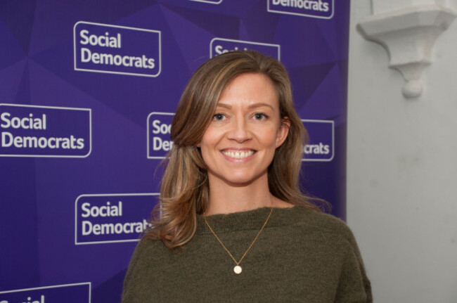 bantry-co-cork-ireland-10th-december-2023-social-democrats-party-leader-holly-cairns-credit-karlis-dzjamko-credit-karlis-dzjamkoalamy-live-news