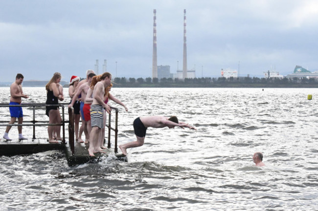 Clontarf Christmas Day Swim