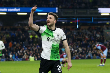 burnley-uk-26th-dec-2023-diogo-jota-of-liverpool-celebrates-after-scoring-his-teams-2nd-goal-premier-league-match-burnley-v-liverpool-at-turf-moor-in-burnley-lancs-on-boxing-day-tuesday-26th-d