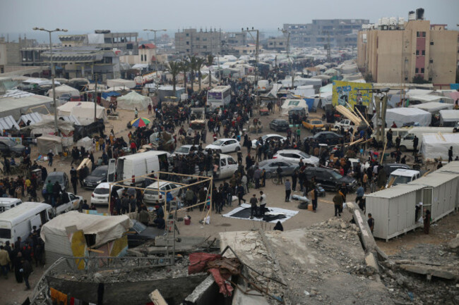 displaced-palestinians-arrive-at-a-makeshift-tent-camp-in-rafah-gaza-strip-on-thursday-dec-28-2023-ap-photohatem-ali
