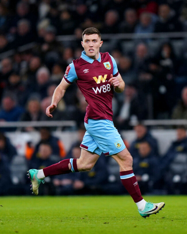 burnleys-dara-oshea-during-the-emirates-fa-cup-third-round-match-at-the-tottenham-hotspur-stadium-london-picture-date-friday-january-5-2024