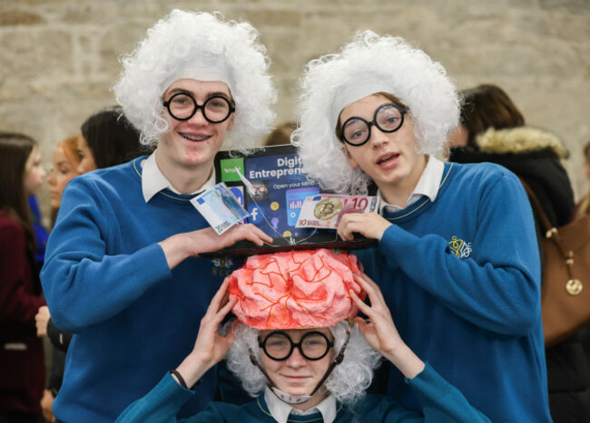 BT Young Scientist-9_90696937