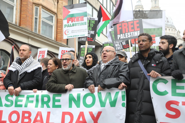 london-uk-13th-jaunuary-2024-1000s-gathered-for-the-7th-national-march-for-palestine-part-of-a-global-action-for-a-full-ceasefire-in-gaza-protest-marches-took-place-in-60-cities-36-countries-and