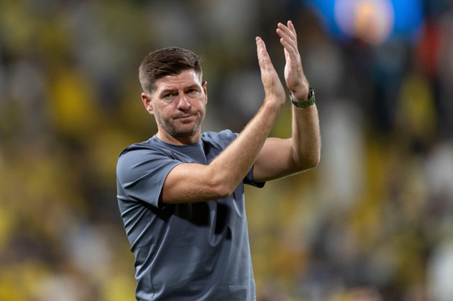 steven-gerrard-head-coach-of-al-ettifaq-fc-during-their-round-16-of-the-saff-saudi-arabia-kingos-cup-2023-24-match-between-al-nassr-fc-and-al-ettifaq-fc-at-al-awwal-park-stadium-on-october-31-2023-i