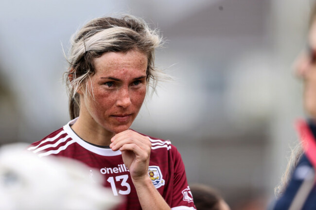 tracey-leonard-dejected-after-the-game