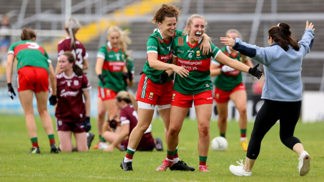 ciara-needham-celebrates-with-kathryn-sullivan-after-the-final-whistle