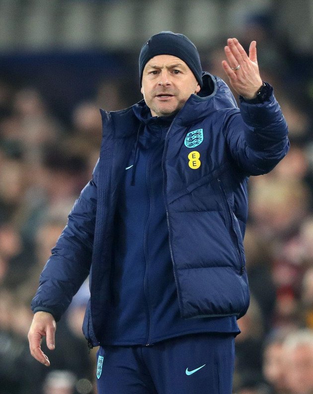 goodison-park-liverpool-uk-21st-nov-2023-euro-2025-group-f-qualifier-football-england-u21s-versus-northern-ireland-u21s-england-under-21-manager-lee-carsley-issues-instructions-to-his-players-c