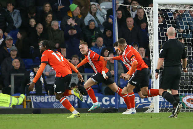 liverpool-uk-27th-jan-2024-cauley-woodrow-of-luton-town-c-celebrates-with-his-teammates-after-scoring-his-teams-2nd-goal-emirates-fa-cup-4th-round-match-everton-v-luton-town-at-goodison-park-i
