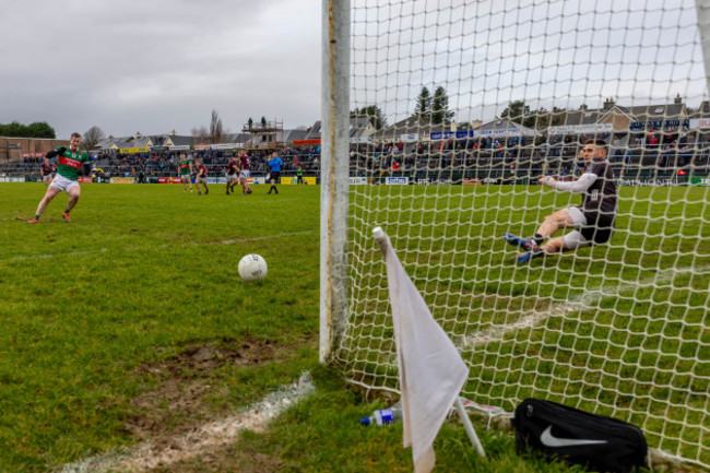 cillian-oconnor-slots-home-a-late-penalty-past-connor-gleeson