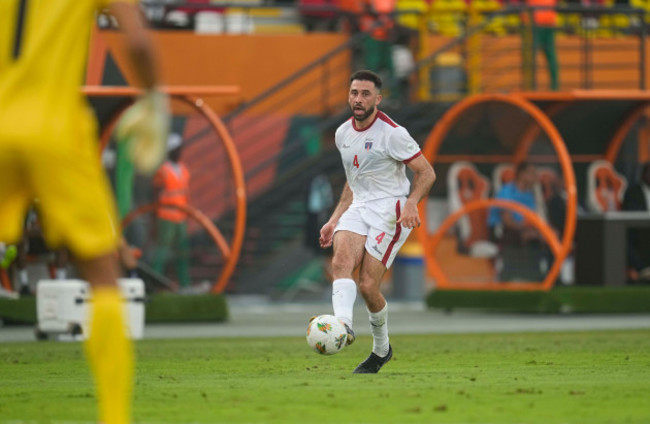 abidjan-ivory-coast-january-29-2024-roberto-carlos-lopes-cap-verde-controls-the-ball-during-a-african-cup-of-nations-round-of-16-game-cape-verde-vs-mauritania-at-stade-felix-houphouet-boigny-a