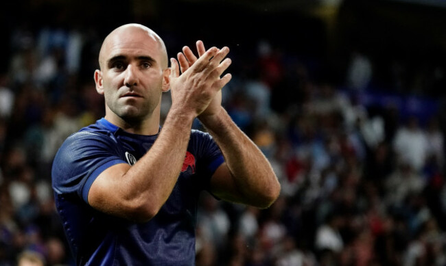 maxime-lucu-salutes-the-fans-on-the-lap-of-honour