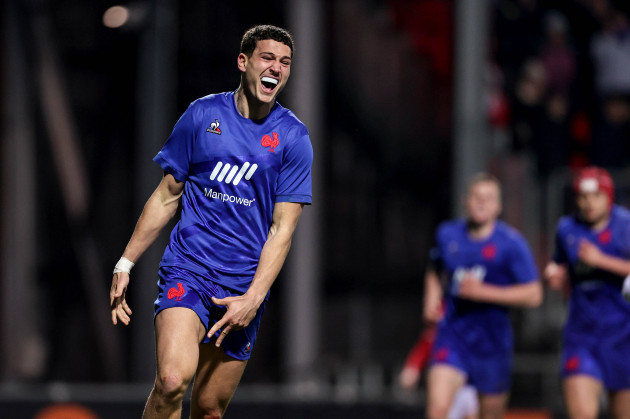 nicolas-depoortere-celebrates-after-scoring-a-try