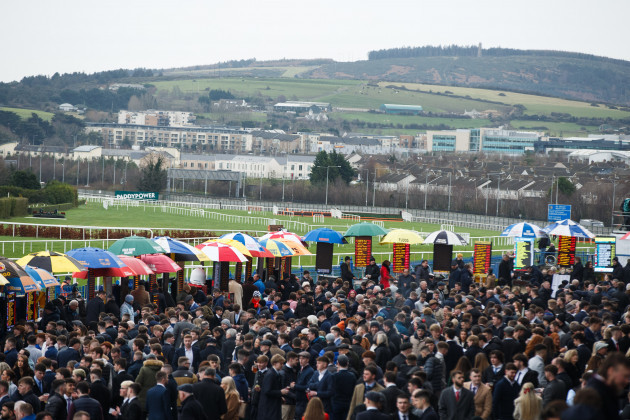 a-view-of-the-crowds-at-leopardstown