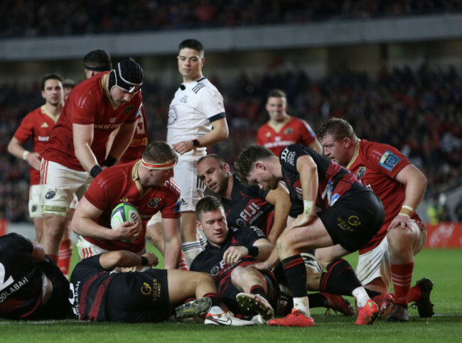 gavin-coombes-scores-a-try