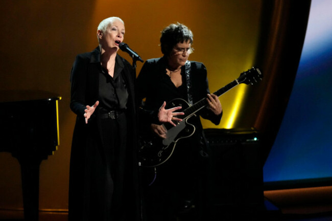 annie-lennox-pays-tribute-to-sinead-oconnor-during-the-66th-annual-grammy-awards-on-sunday-feb-4-2024-in-los-angeles-ap-photochris-pizzello