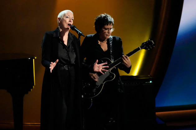 annie-lennox-pays-tribute-to-sinead-oconnor-during-the-66th-annual-grammy-awards-on-sunday-feb-4-2024-in-los-angeles-ap-photochris-pizzello