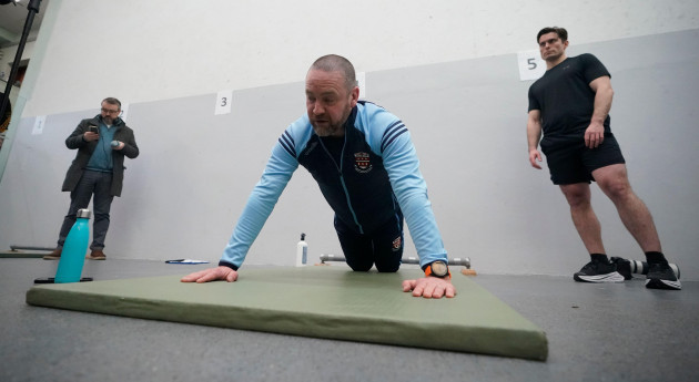 instructor-garda-seargent-patrick-kirwan-demonstrates-a-fitness-test-during-a-recruitment-campaign-launch-at-the-garda-training-centre-in-templemore-co-tipperary-picture-date-tuesday-february-6-20