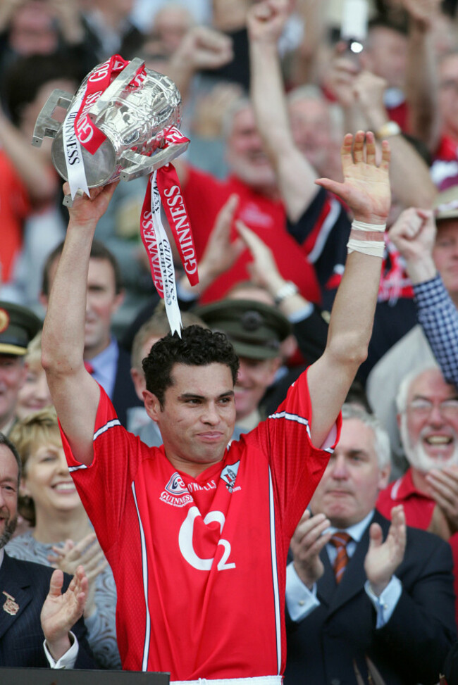 sean-og-hailpin-with-the-liam-mccarthy-cup