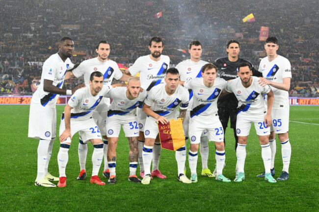 rome-italy-10th-feb-2024-the-fc-internazionale-team-poses-for-the-ritual-photo-before-the-serie-a-match-between-as-roma-and-fc-internazionale-at-stadio-olimpico-in-rome-italy-on-february-10-2024