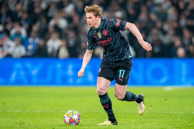copenhagen-denmark-14th-feb-2024-kevin-de-bruyne-of-manchester-city-runs-with-the-ball-during-the-uefa-champions-league-round-of-16-match-between-f-c-copenhagen-and-manchester-city-at-parken-in