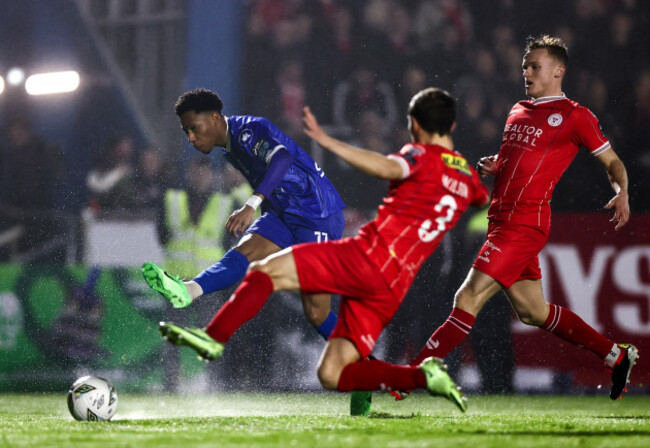 maleace-asamoah-shoots-to-score-his-sides-first-goal-of-the-match-despite-tyreke-wilson