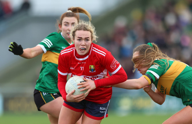 katie-quirke-in-action-against-ciara-mccarthy