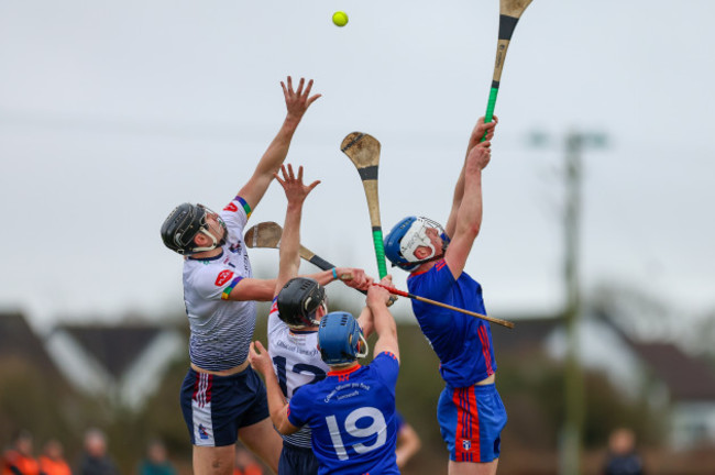 gearoid-oconnor-and-sean-ohanlon-in-action-against-vince-harrington-and-diarmuid-ryan