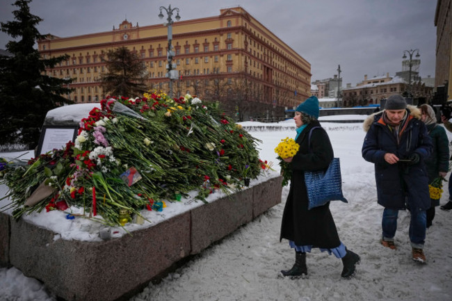 flowers navalny