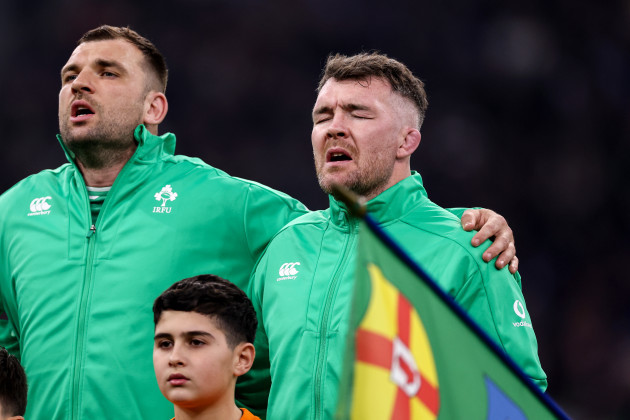 tadhg-beirne-and-peter-omahony-during-the-national-anthem