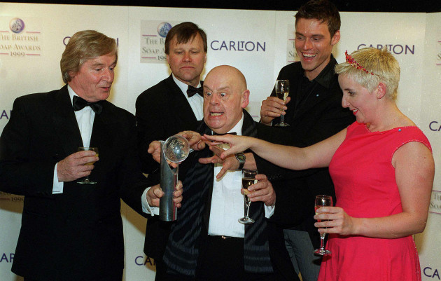 cast-of-coronation-street-receive-award-may-1999-at-the-british-soap-opera-awards-celebrating-were-john-savident-julie-hesmondhalgh-stephen-billington-william-roache-and-david-neilson