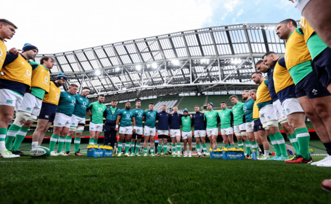 the-ireland-team-huddle-during-the-captains-runs