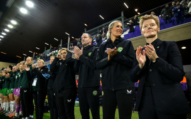 colin-healy-and-emma-byrne-with-eileen-gleeson