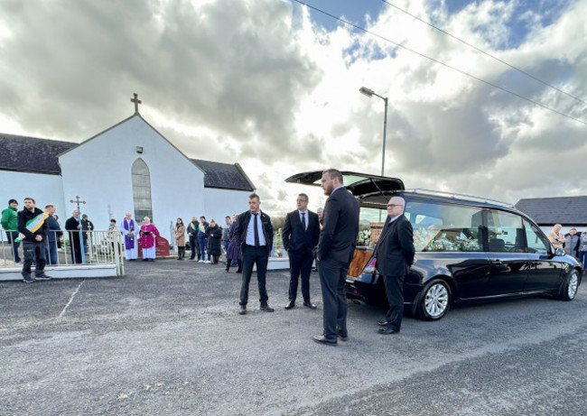 Ann Delaney funeral-5_90700177